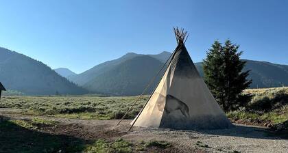 Stunning, Off-Grid Tipi near Sheep Lake and Yellowstone National Park