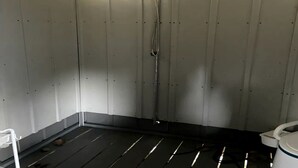 Unclassified image, 4 of 6, button