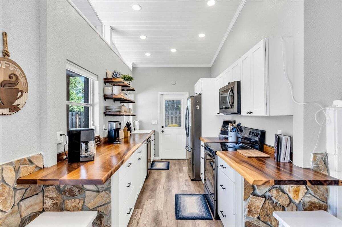 冰箱、微波炉、烤箱、炉灶