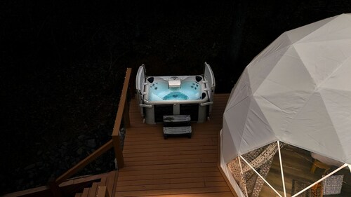 Luxury Redefined: Todd, NC Dome with Private Hot Tub, Unparalleled Views, and Outdoor Oasis