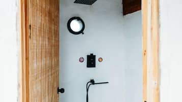 Towels, soap, shampoo