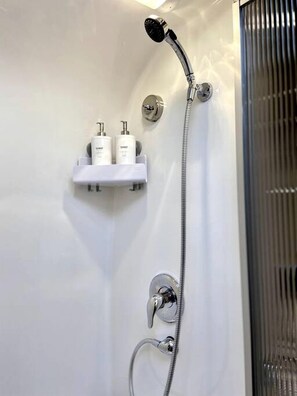 Whirlpool, Seife, Shampoo