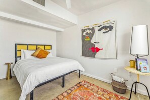 4 bedrooms, in-room safe, iron/ironing board, WiFi