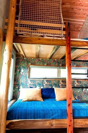 Room - Cute Cabin near Chattanooga, for Wonderful Family Glamping in Tennessee (Chattanooga)