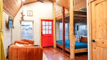 4 Schlafzimmer, BĂŒgeleisen/BĂŒgelbrett, Reisekinderbett, WLAN