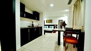 Tabla de planchar con plancha 