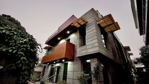 Front of property - CORPORATE STAYS-SUNCITY (Gurugram)