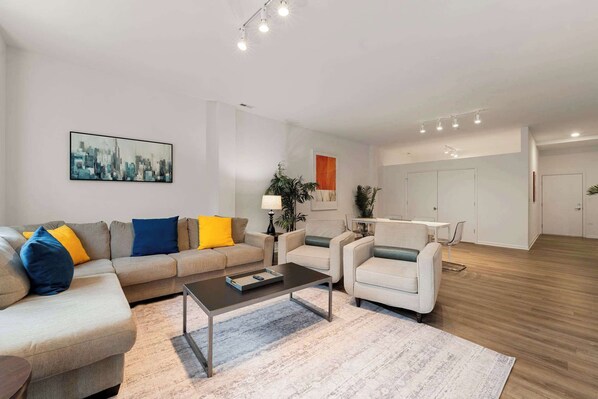 Smart TV, offices