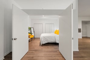 3 bedrooms, iron/ironing board, travel cot, free WiFi