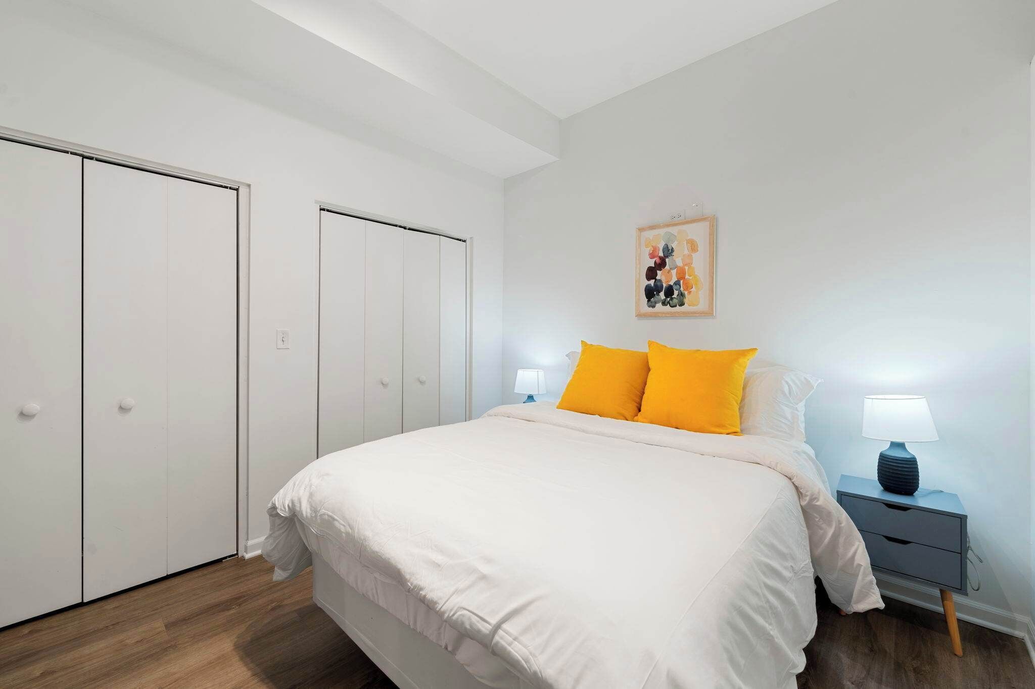 3 bedrooms, iron/ironing board, travel crib, free WiFi