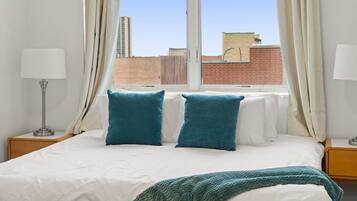 3 bedrooms, iron/ironing board, travel crib, WiFi