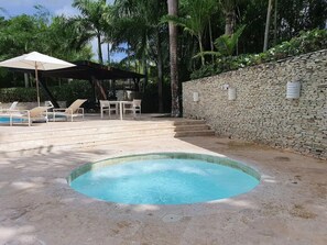 Piscine extérieure