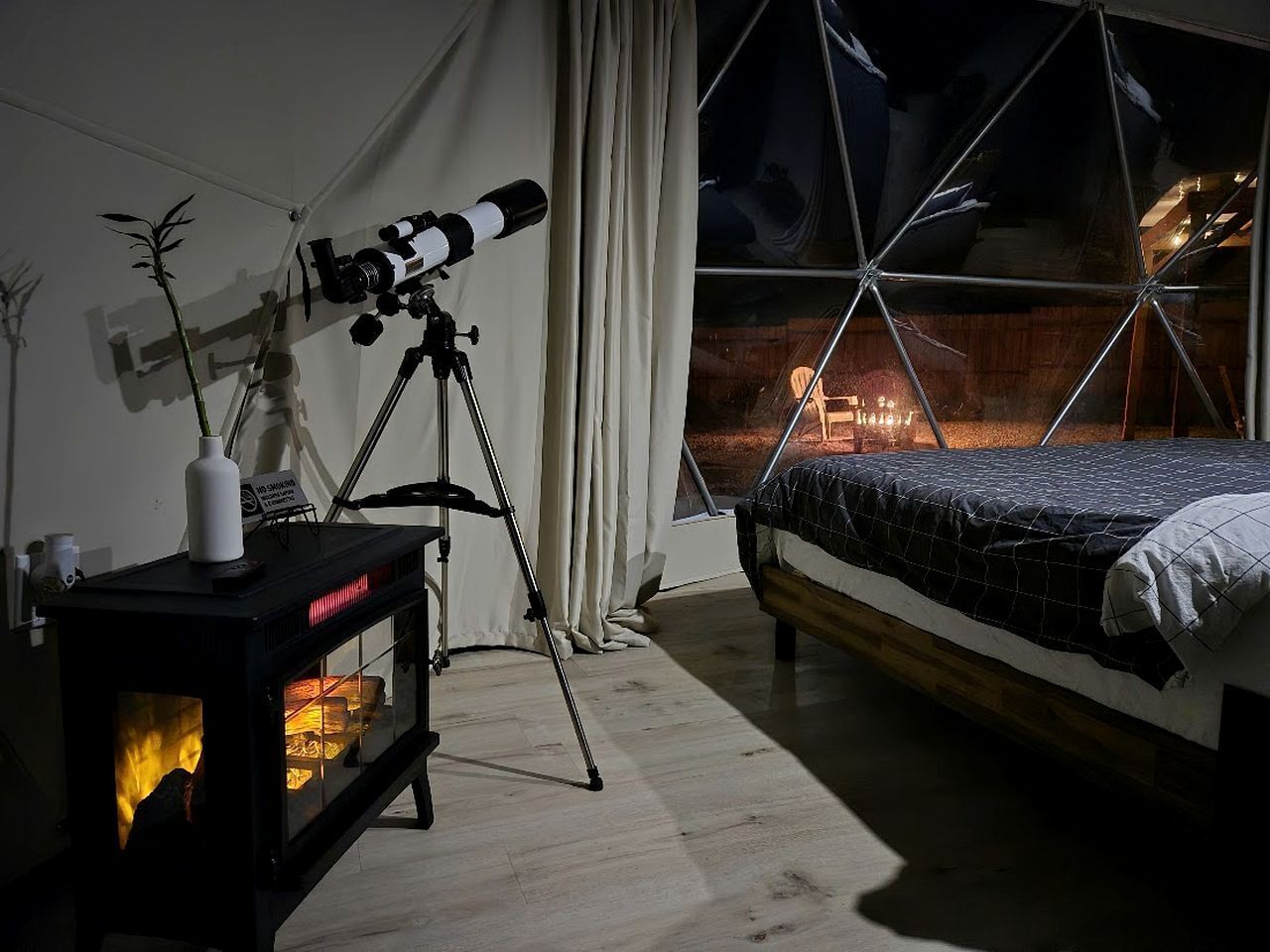 1 bedroom, travel crib, WiFi, bed sheets