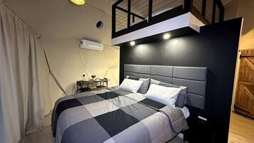 1 bedroom, travel crib, WiFi, bed sheets