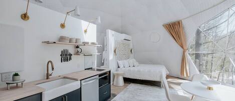 1 chambre, fer et planche à repasser, Wi-Fi, literie fournie