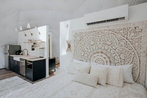 1 chambre, fer et planche Ă repasser, Wi-Fi, draps fournis