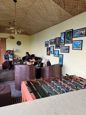 Game room - les Terrasses Himalayan resort (Bhimeshwar)