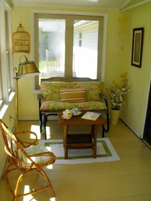 TV, fireplace - Secluded Cottage Rental on Lovely Lake near Rochester, New York (Dresden)