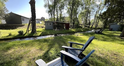 Tranquil Two Bedroom Cabin in Riverside, Wyoming