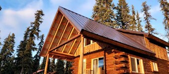 Pet Friendly Alaskan Cabin for Mountain Glamping in Wrangell St. Elias National Park and Preserve