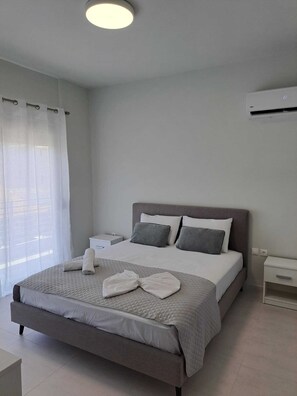 1 habitación, tabla de planchar con plancha, wifi gratis y ropa de cama 