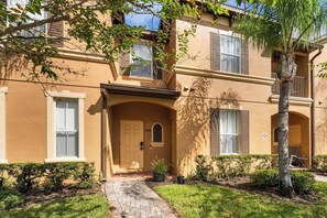 Exterior - Charming 4/3 Home in Regal Palms Resort (Davenport)