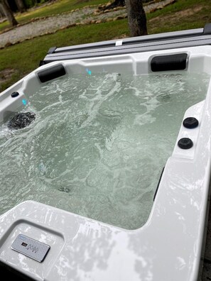 Bain à remous extérieur