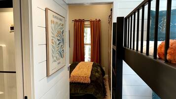 1 habitación, wifi y ropa de cama