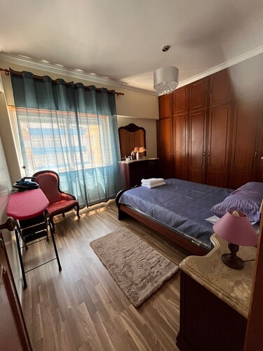 Large 3-bedroom 6-person apartment near Lisbon