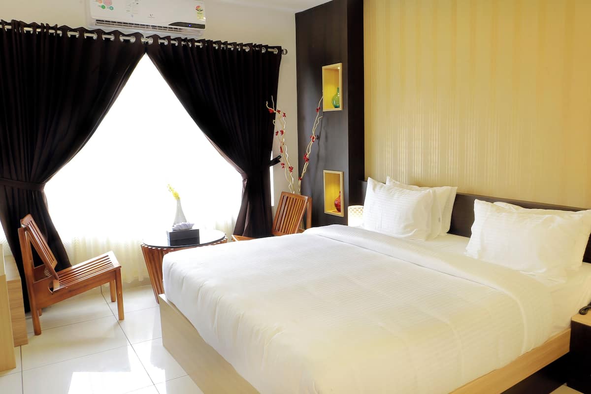 Kamar Double Deluks | Ruang kerja ramah laptop dan Wi-Fi gratis