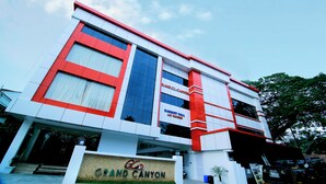 Unclassified image, 3 of 43, button - Nova Grand Canyon Hotel and Banquet Hall (Kochi)