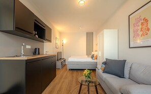 TV - Studio at the Vineyards (Iphofen)