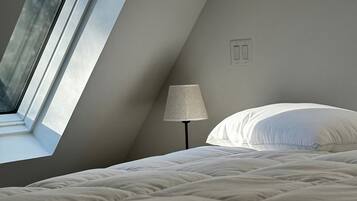 1 slaapkamer, een bureau, wifi, beddengoed