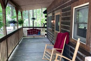 Terrace/patio - Rural Family Cabin Nestled Among Nature in Indiana (Birdseye)