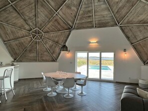Interior - Modern Lakefront Villa with Salt Pool, 2 King Bedrooms & Patio in Clermont, Florida (Clermont)