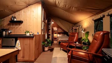 2 dormitorios, escritorio, wifi y ropa de cama