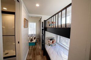 1 habitación, escritorio, wifi y ropa de cama 