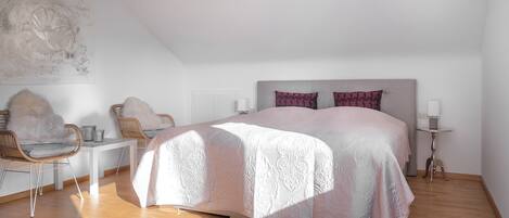 3 Schlafzimmer, Bügeleisen/Bügelbrett, WLAN, Bettwäsche