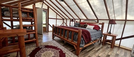 1 bedroom, bed sheets