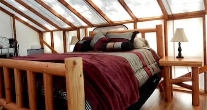 Charming Camping Getaway near Olympic National Park in Washington