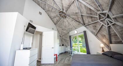Cozy Lakefront Studio Dome with Kitchen | Nature Retreat Near Orlando