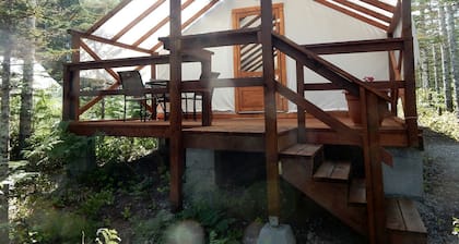 Spacious Safari Tent with Forest Views for a Getaway near Seattle, Washington