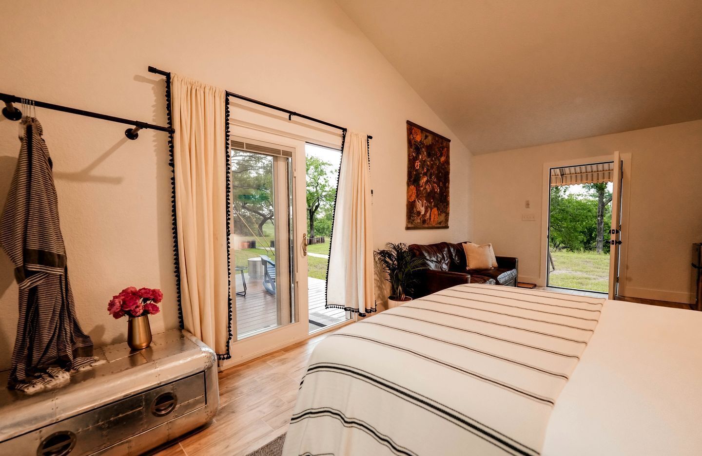 1 slaapkamer, een bureau, wifi, beddengoed