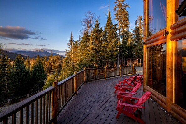 Terrace/patio - Experience Hilltop Privacy in a Luxury Log Home with Epic Mountain Views in Lake Placid, NY (Lake Placid)