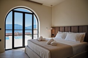2 bedrooms, in-room safe, desk, soundproofing - White Arch Villa (Agia Effimia)