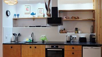 Oven, stovetop, dishwasher