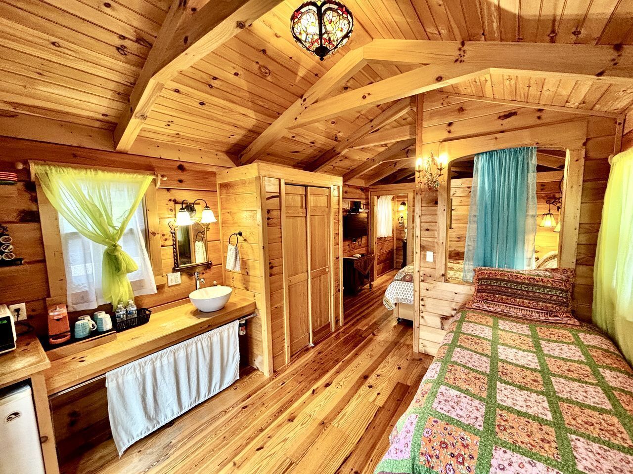 1 bedroom, in-room safe, iron/ironing board, WiFi