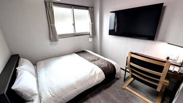 Double Room, Non Smoking | In-room safe, free WiFi