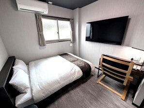 Double Room, Non Smoking | In-room safe, desk, blackout drapes, free WiFi