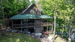 Exterior - Amazing Lakefront Cabin Perfect for Groups in Topton, North Carolina (Topton)